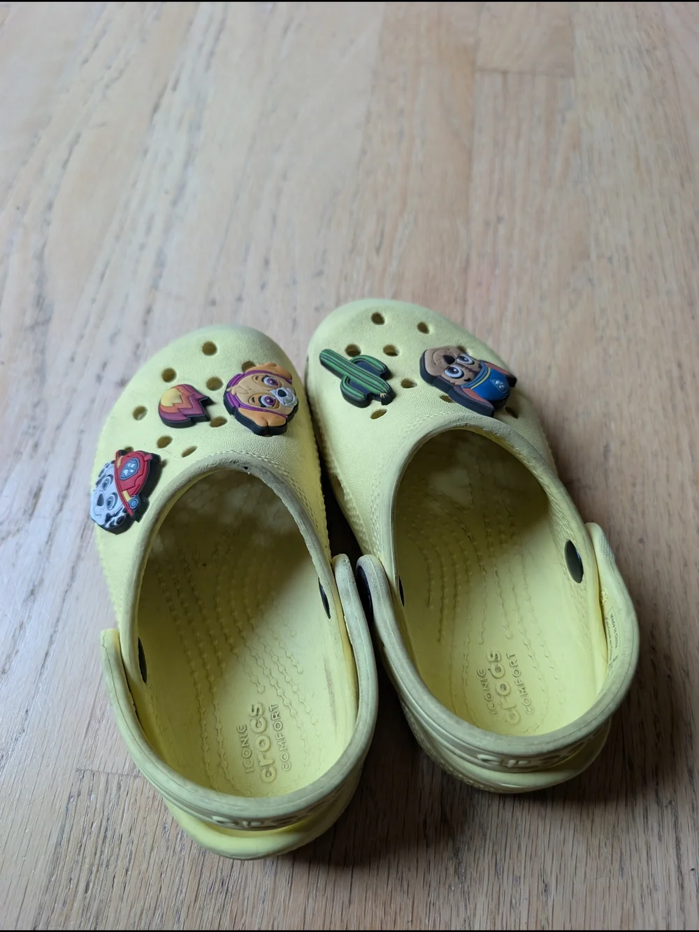 CROCS lightweight slip